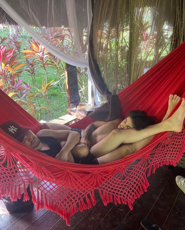 marie tweet media