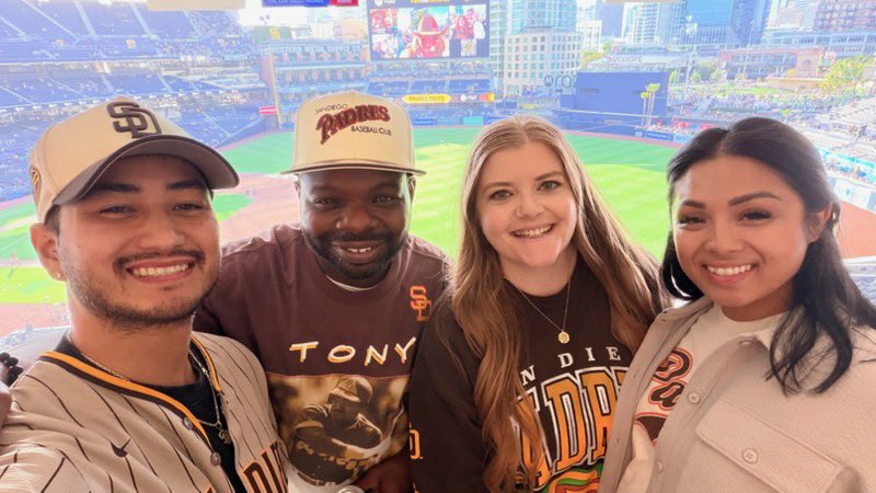 caaribee's tweet photo. Saturday at the best ballpark @PetcoPark @Padres #Forthefaithful https://t.co/Yh78OcqMbC