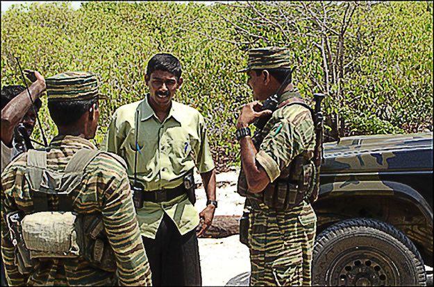 ஒளிக்கீற்று tweet media