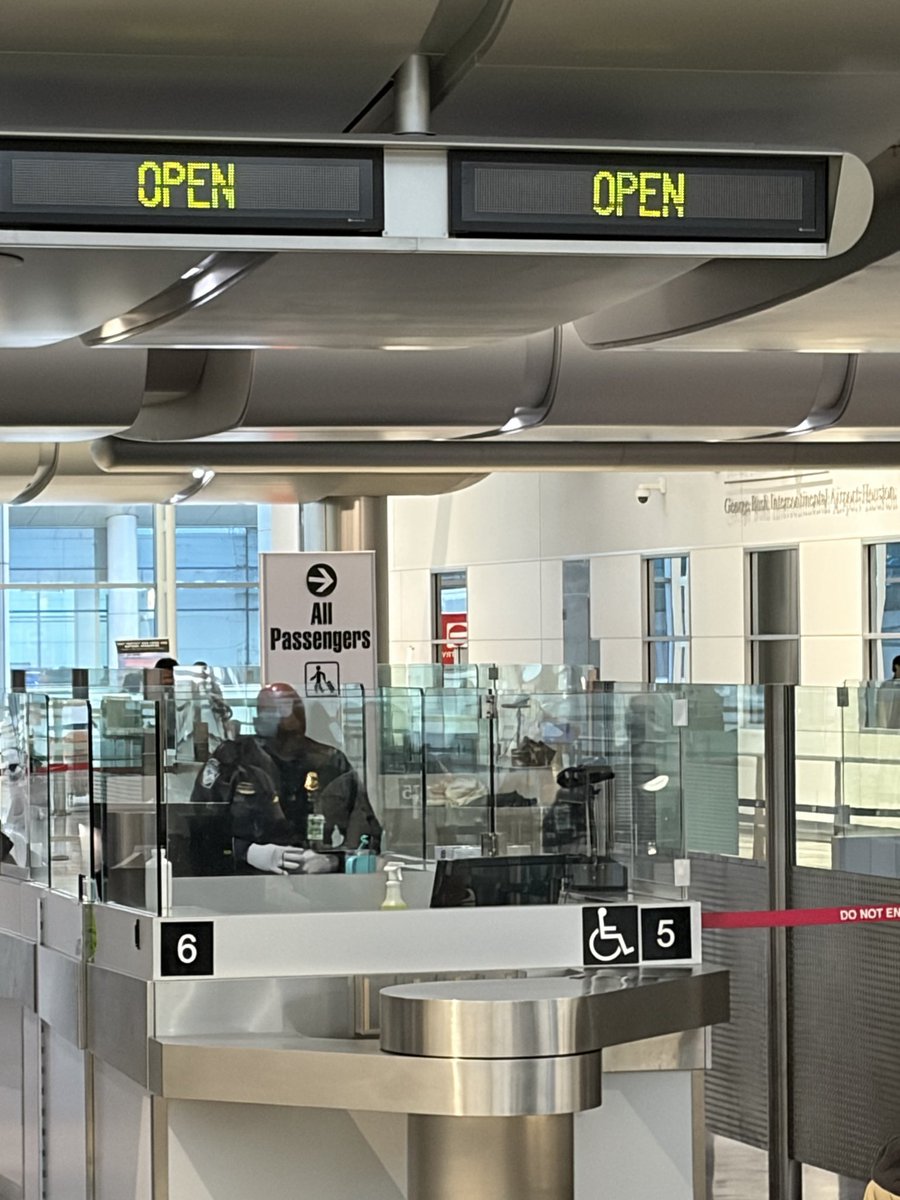 Jakekent16's tweet photo. @iah The way you run your airport is a complete disgrace and a lie. You make it seem like you are willing to assist people for customs and intentionally have multiple lanes open with no one to assist. https://t.co/Qq5HZOYjPp