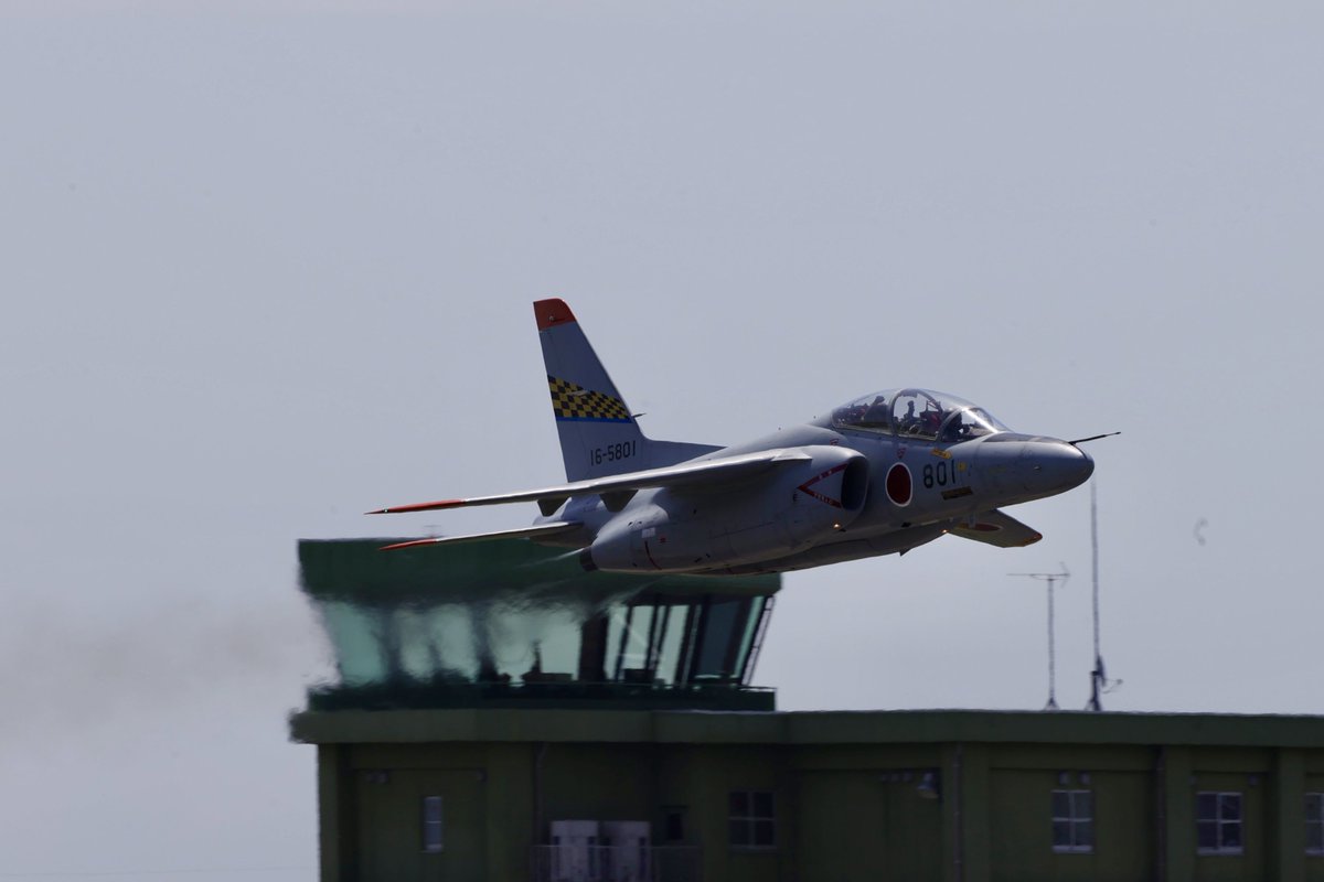 cygnus855's tweet photo. 地元ではやらないT-4 のローアプ https://t.co/YbIzM96KNe