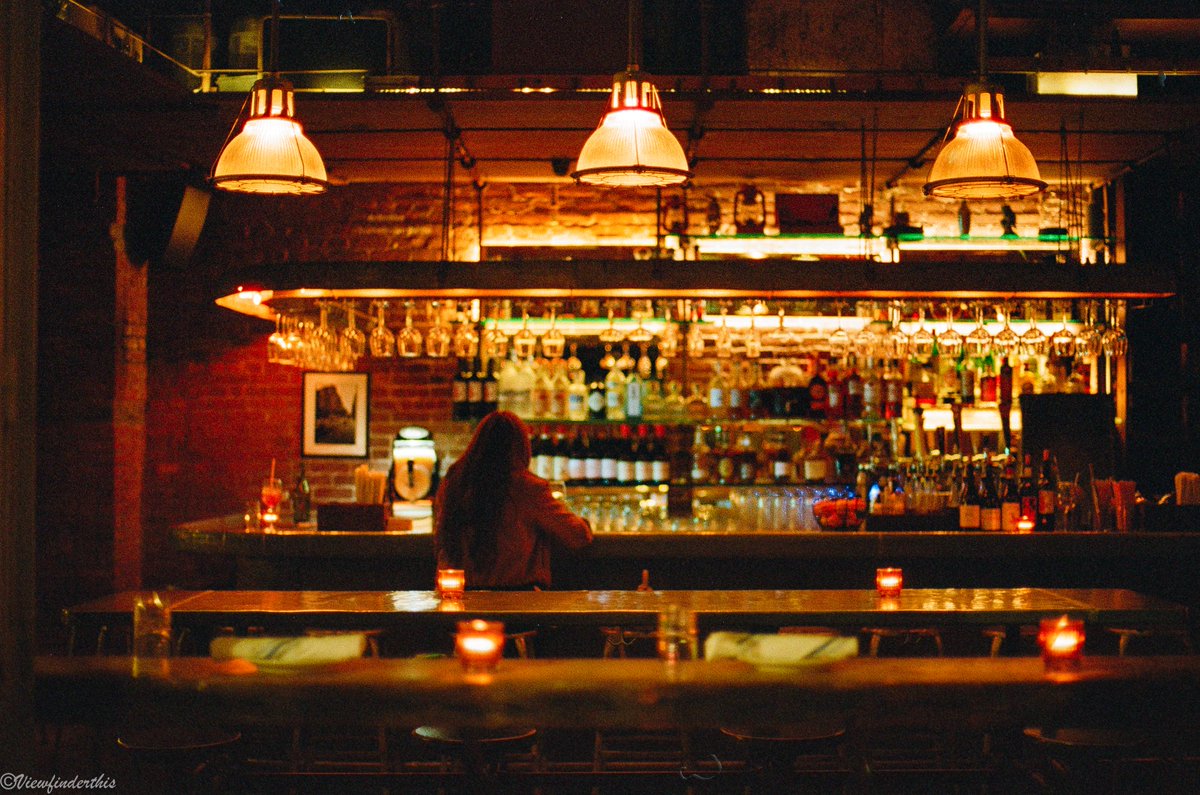 viewfinderthis's tweet photo. NYC After Dark on 35mm Film https://t.co/fyDwimjNWj
