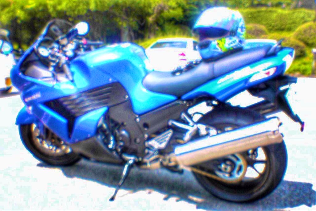 shoyaha's tweet photo. #おまいら20年前何してたよ
ZX-12RからZZR1400に乗り換えたばかりだよ✨
#Kawasaki https://t.co/eBBU4OxIpm