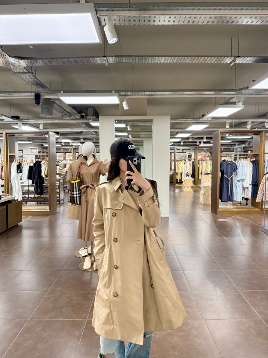 erlys52 tweet picture