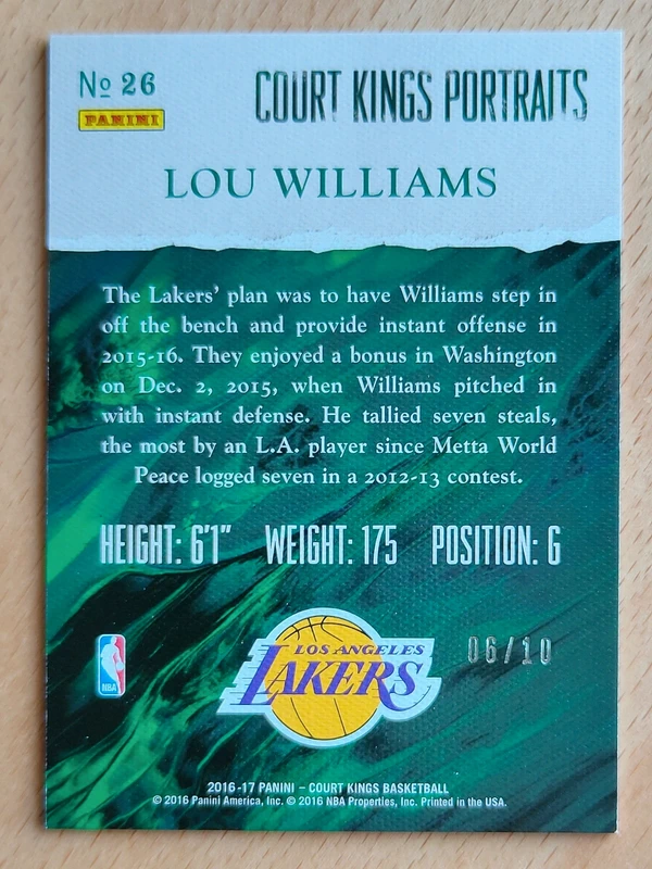 coachjay75's tweet photo. Tu rentres du @pariscardshow, tu te poses tranquille, t'allumes ton PC, tu surfes sur le web (payes ton expression de vieux mdr), tu cliques sur ton raccourci Vinted, tu cherches Court Kings Lakers (ça tourne à l'obsession bordel) ...
ET TU TOMBES SUR CA 

JPP🥴 https://t.co/qkafVrVcHk