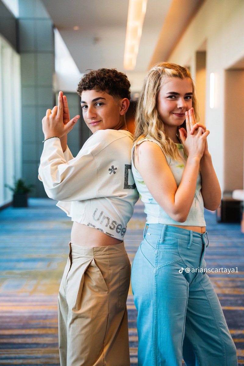 Lili tweet media