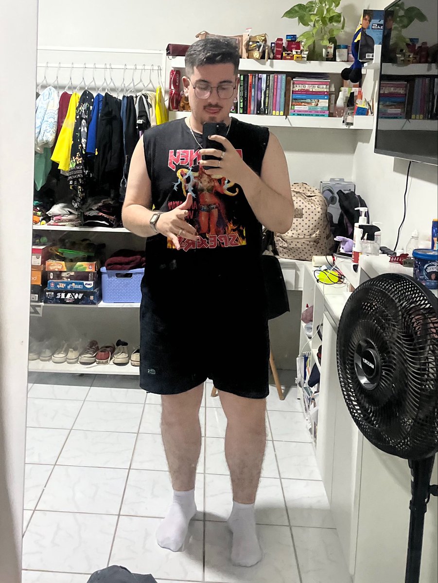 onzealms's tweet photo. Eu indo de computaria https://t.co/oUJGVe6e88