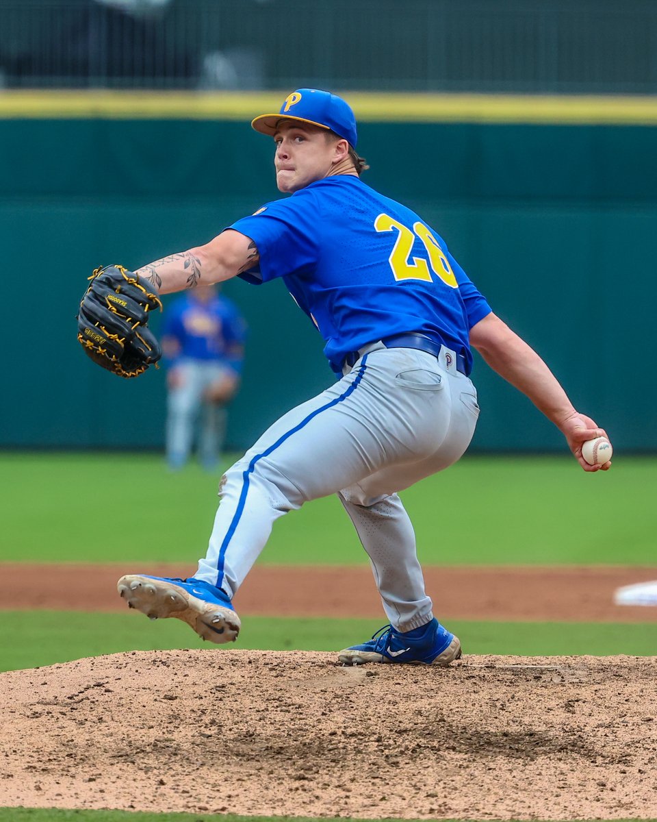 Pitt_BASE's tweet photo. Laff fires another scoreless frame 👊

E4 | Pitt 3, UNC 6 https://t.co/26p1P2UQ0S