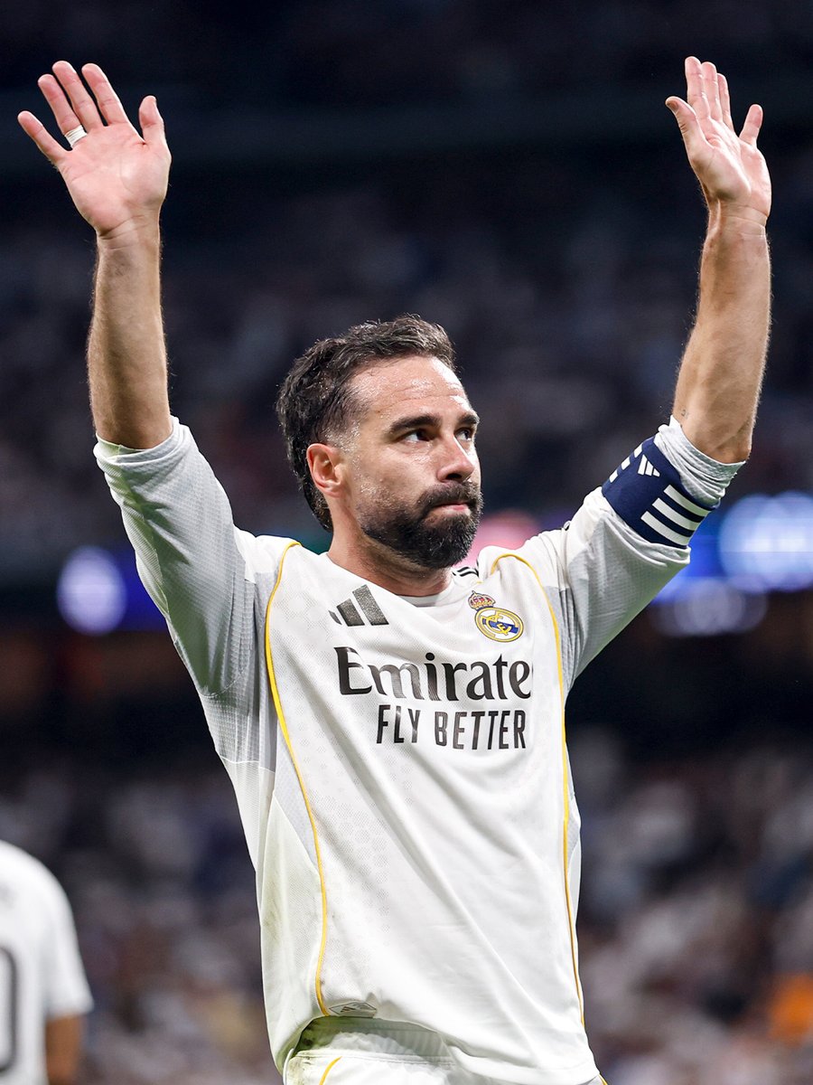 tjcope's tweet photo. 👏🏽🔝 ¡Carvajal acaba de jugar su último partido con el @realmadrid!

🏆 6 Champions 
🇪🇺 5 Supercopas de Europa 
🌐 6 Mundiales de Clubes

🇪🇸 4 Ligas 
👑 2 Copas del Rey
🥇 4 Supercopas de España https://t.co/DcJXRx0BNT