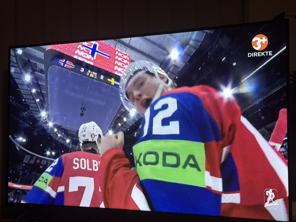 MdalStr14461's tweet photo. Lillebror Lillebror🎶 #2hockey https://t.co/VY2JDLS017