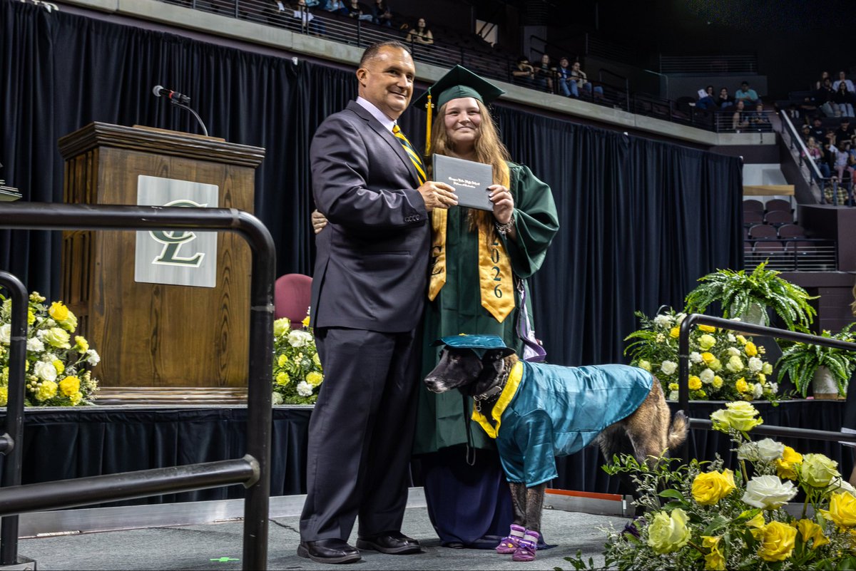 cisdnews's tweet photo. Ka-Kaw!!! 

Congratulations Canyon Lake High School Class of 2026! https://t.co/kTdoGBxSg3