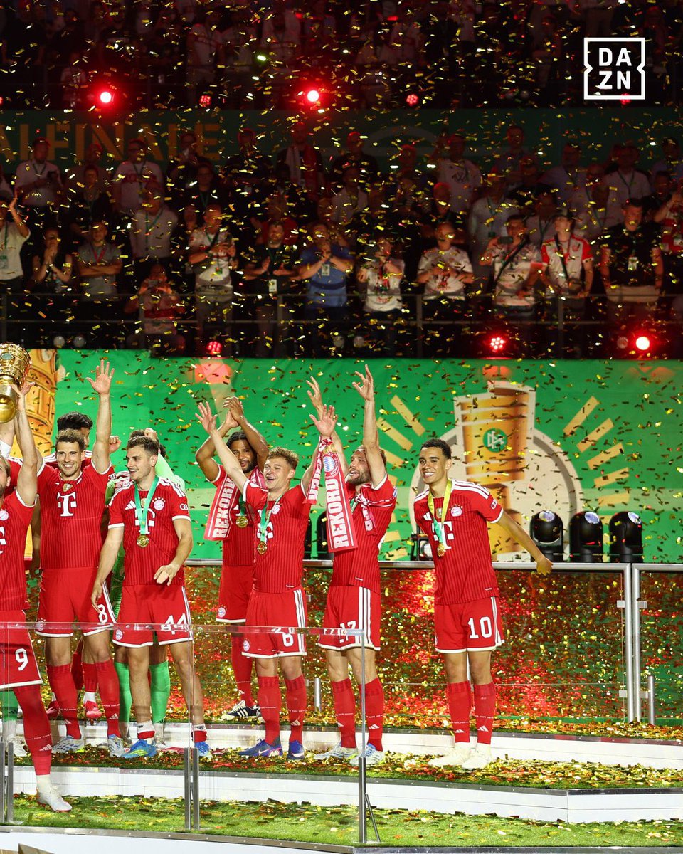 H8shimizu's tweet photo. ケインにまた1つタイトルが加わって嬉しいよ

ワールドカップも頑張って👍🏻

#FCBVfB 
#DFBPokal 
#FCBayern
#MiaSanMia
#packmas https://t.co/FOKnjcbQQO