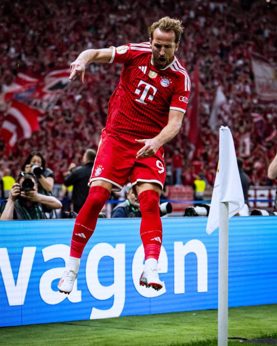 Media Bayern France tweet media