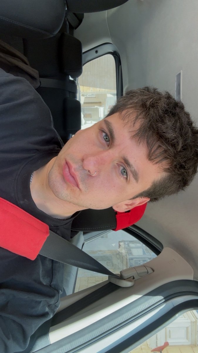 matthias tweet media