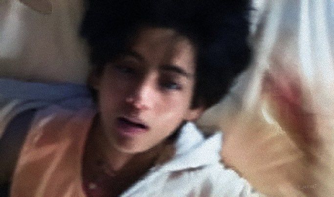 mybestboytae's tweet photo. saber que esta foto no es ia me vuelve loca https://t.co/9z51eQk2eT