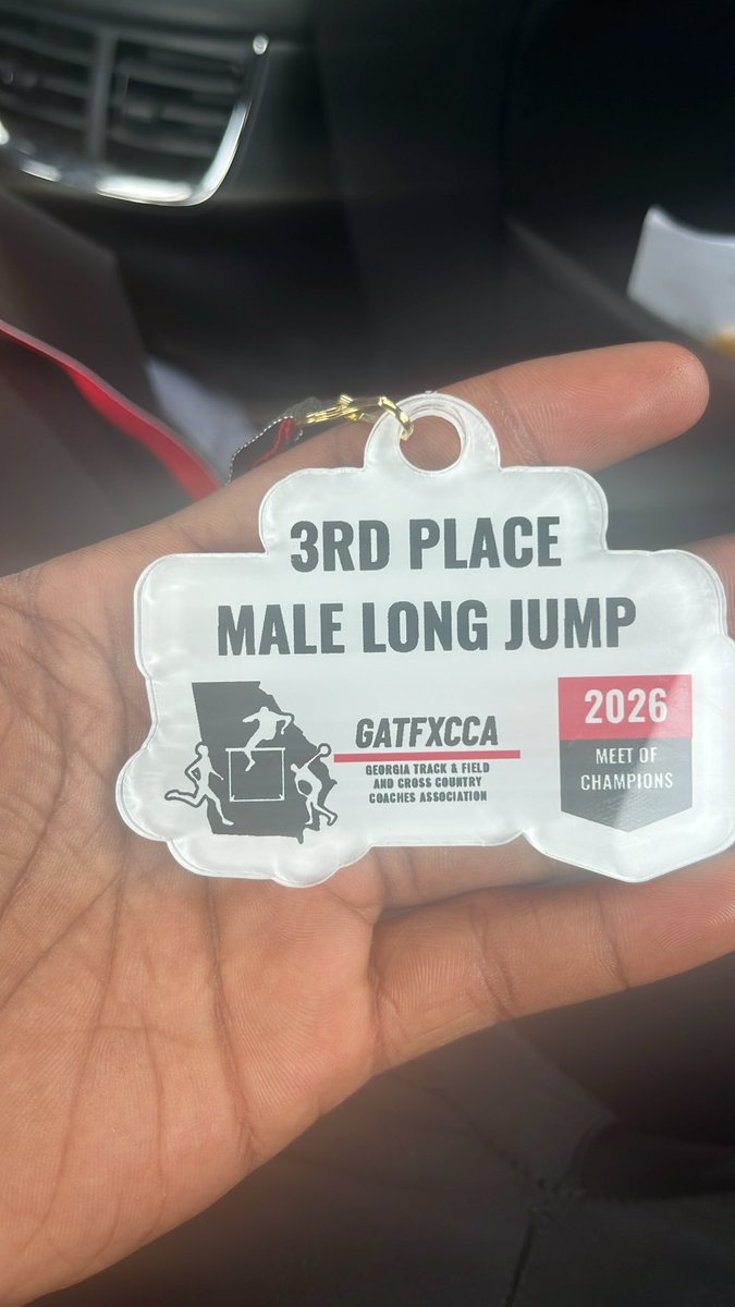 KevariusTyler's tweet photo. Meet Of Champions:

Competed today against state competition, finished 🥉 on the podium.
#recruitme #seniorsznsoon https://t.co/L01JhA6MAZ