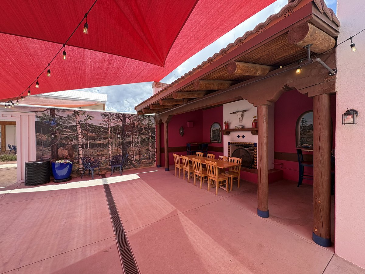 CLE_Steve's tweet photo. The St. James Hotel, Cimarron, NM 🤠 https://t.co/DlAXzqOJKx