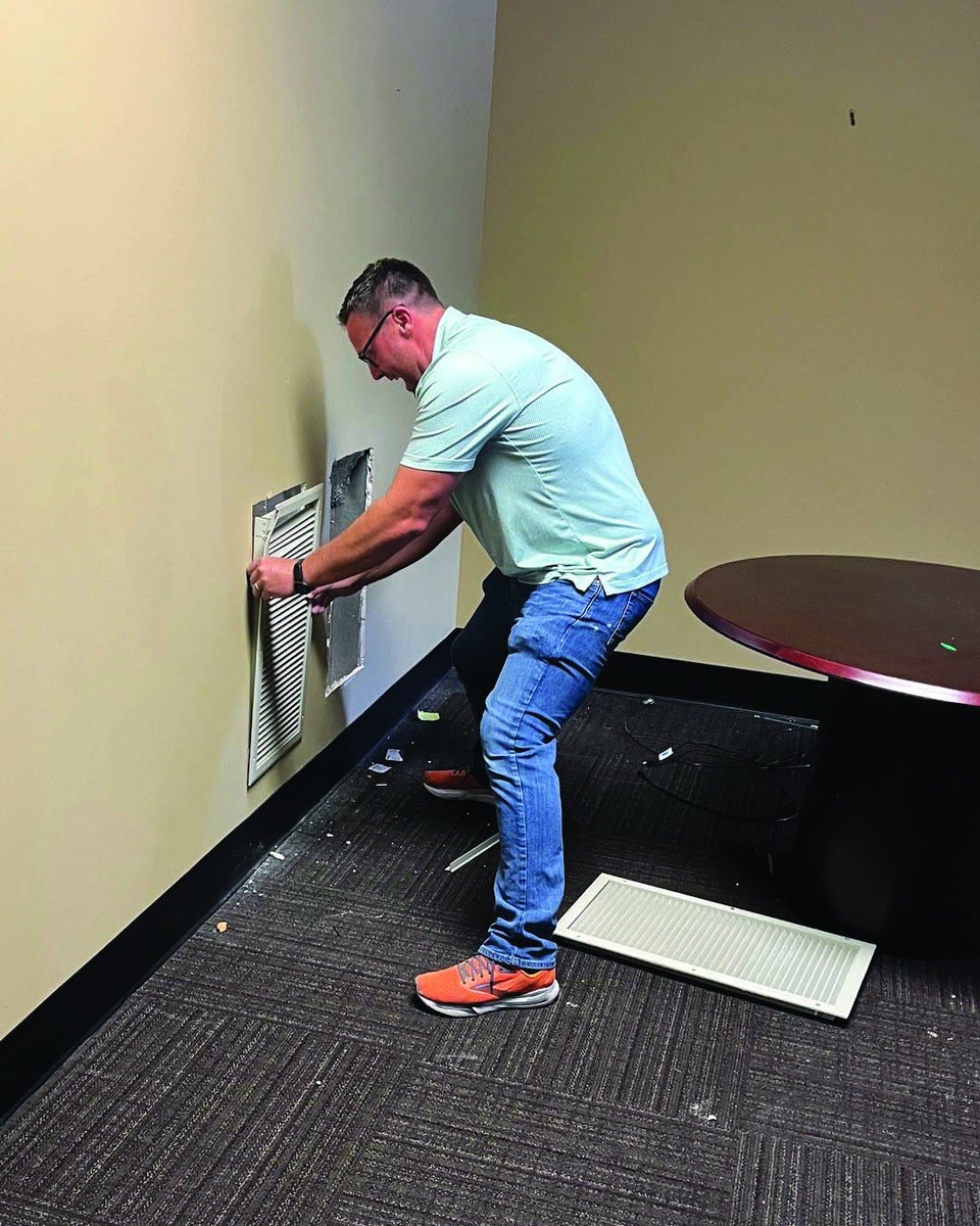 CityofBGKY's tweet photo. Our Facilities Division helps maintain the buildings and spaces that support city operations and serve the community every day.

 We thank our Facilities team for their hard work and dedication to Bowling Green.

#NPWW #RootedInService #PoweredByCommunity https://t.co/l0B7bPJOxS