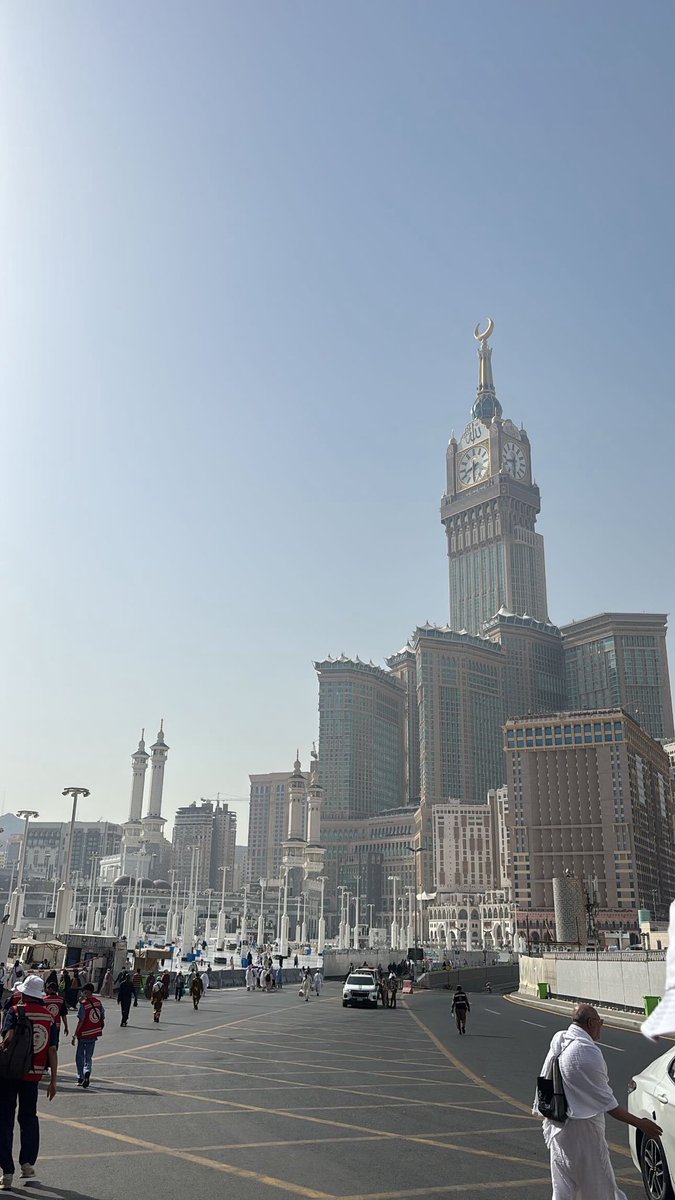 A_zhrh77's tweet photo. تشرفت هالسنة بخدمة ضيوف الرحمن كمسعف في موسم الحج، نسأل الله القبول وأن يكتب لنا الأجر في كل تعب وخطوة 🤍

#فريق_جامعة_الملك_سعود_للعمل_التطوعي https://t.co/RK7DFy0dTZ