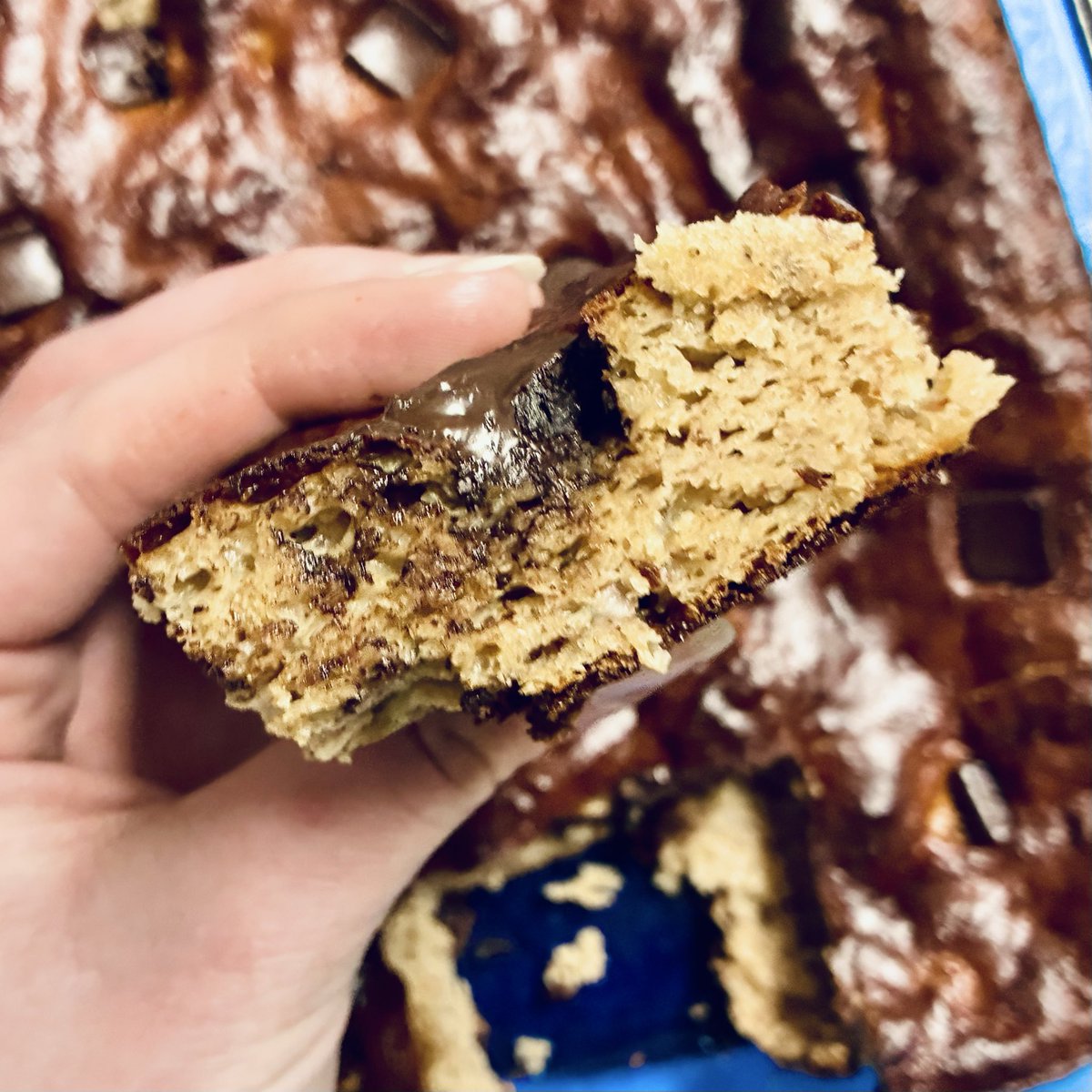 sekitsuii's tweet photo. high protein banana bread bars ⋆.˚˖࿔ ࣪

recipe in replies !

macros per bar ( makes 18 bars )
77 cals 7.5g protein 0.9g fibre https://t.co/Hq0mccNuON