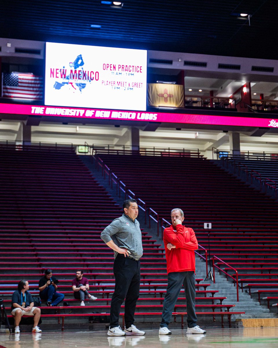 UNMLoboVB's tweet photo. Thanks for coming out today, Lobo Nation ❤️🏐 https://t.co/NXBMwgAqAm