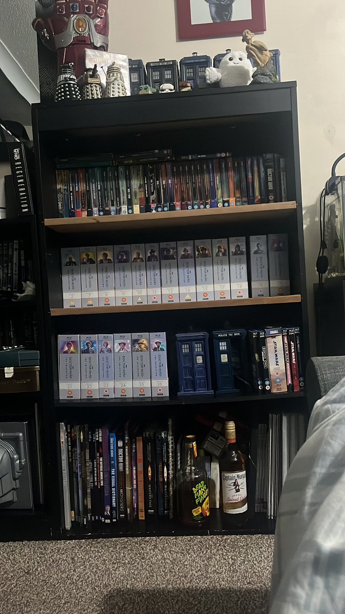DAJstudios6's tweet photo. An afternoon of work later. A newish bookcase for moving out. I will paint it once I’ve picked a colour. https://t.co/DrPJkz029G