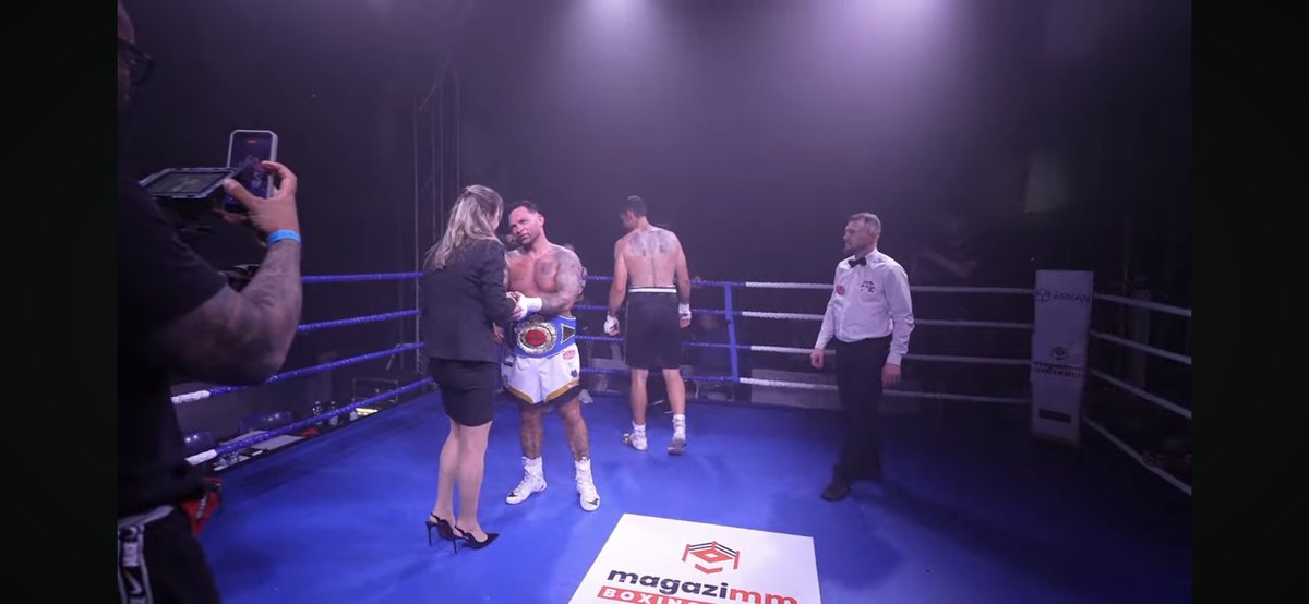 kamyk1994's tweet photo. Łukasz Pławecki idzie śladami Pawła Kołodzieja i zostaje mistrzem świata legendarnej federacji WBF w wadze junior ciężkiej. Marvin Ruf pokonany do jednej bramki 2x 120-108 i 118-110. #boksTwitter https://t.co/8oDWcqrHpI
