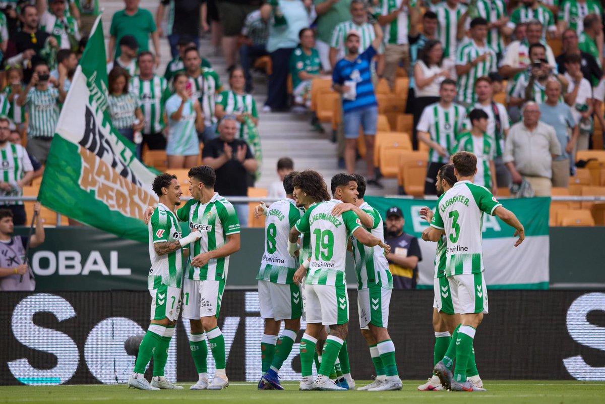 Real Betis Balompié 🌴💚 tweet media