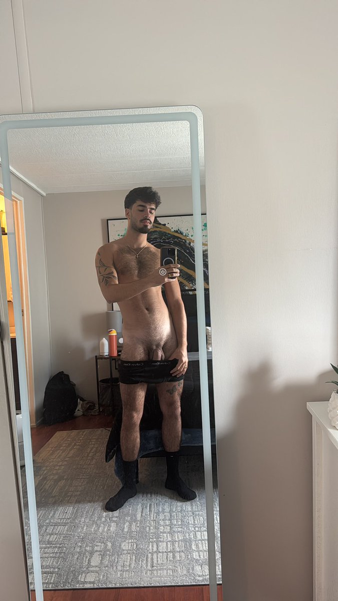 dannyphant0m_0's tweet photo. fresh outta work 😉 https://t.co/bG1wyEUvQ1 https://t.co/vH8TnWRGvp