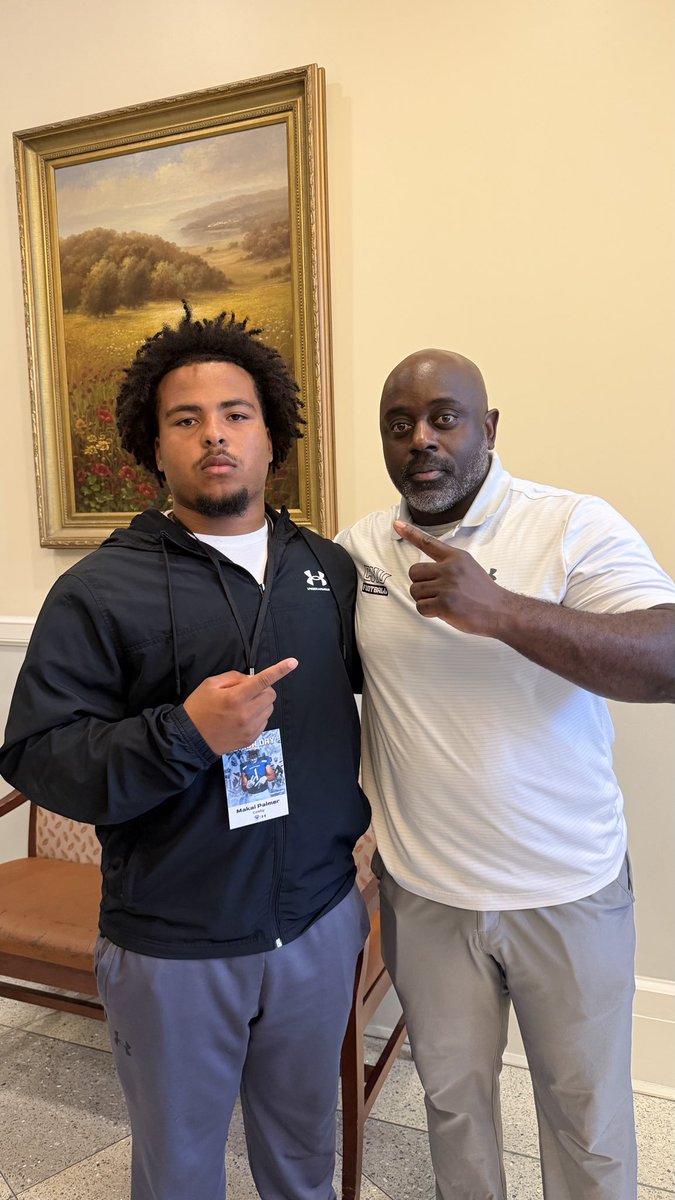 kadinero's tweet photo. Had an amazing visit @cnu_football today! @CoachSmitty25 @coachatsmith @CosbyTitansFB https://t.co/tMtO3xRosV