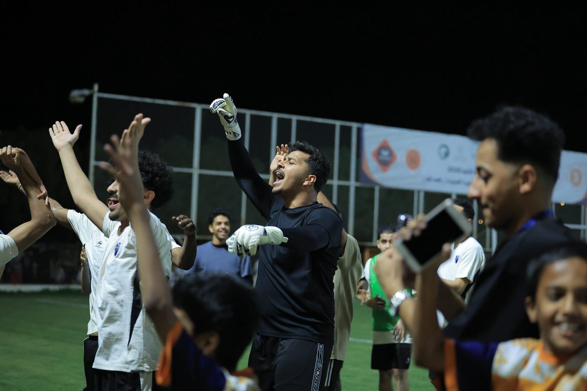 sportaldilm's tweet photo. أولـمبي مـاشـاءالله 🕺🤍🤍

#بطولة_اهلاً_بالعالم_الثانية || #الدلم || #الخرج https://t.co/68pnhFmkn2