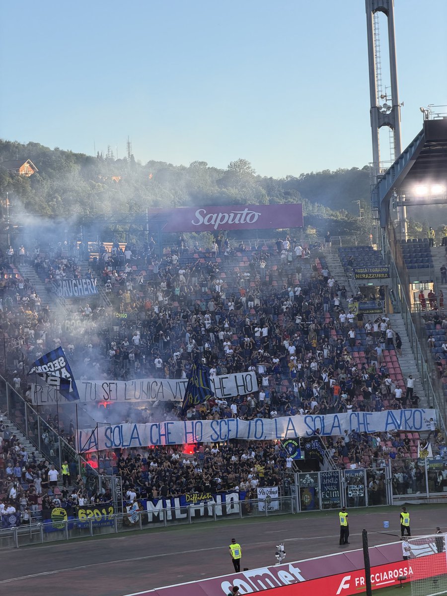 Curva_Nord_69's tweet photo. Ci vediamo la prossima stagione!

Addio CAMPIONI D'ITALIA!!

#SecondoAnelloVerdeMilano 📢
#CN69 ⚔️
#NOI 🔵⚫ https://t.co/mhZJzn82uH