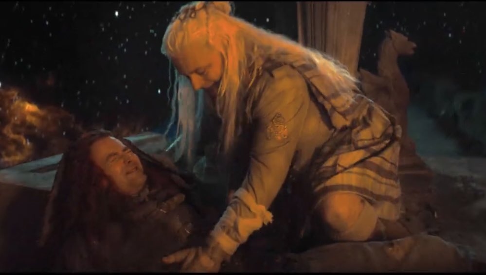 tweedlegs's tweet photo. It was so nice of Aziraphale to help Crowley when he was giving birth here. 💕 https://t.co/XaSrcbXU0Z