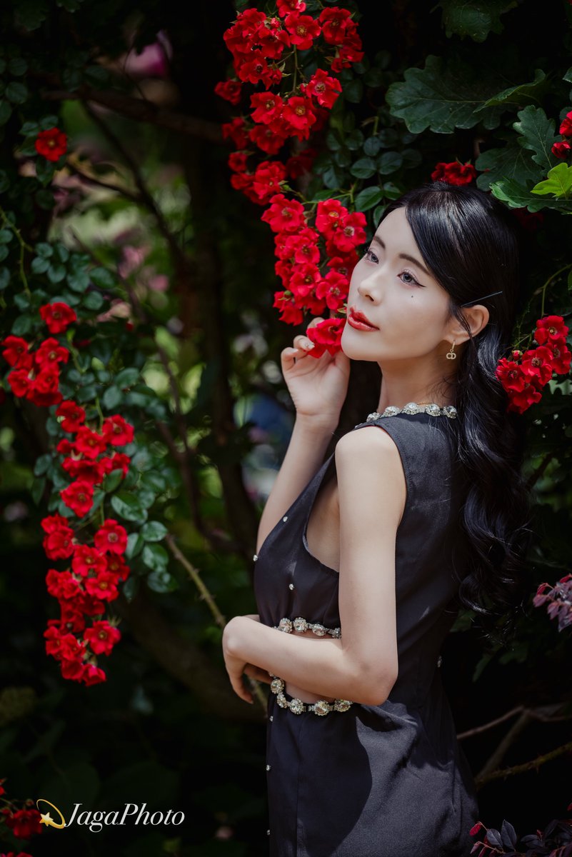 📸 Red Cascade 麗華 (@tatatete5884 )さん #クロス展6 #涙きぼくろの
