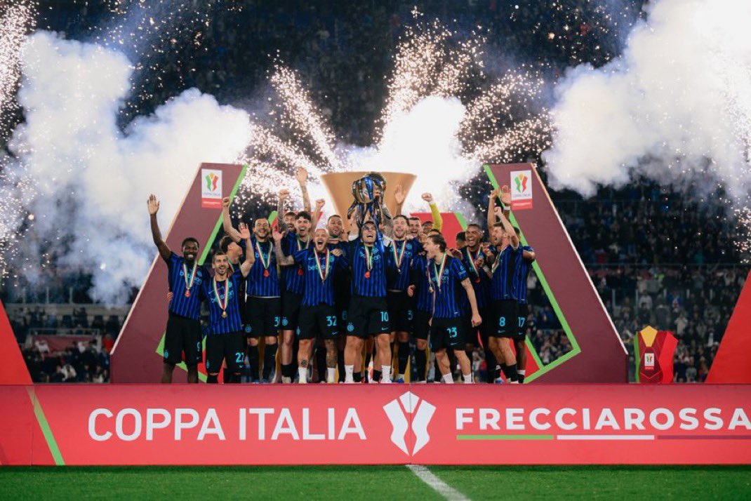 inter_italian's tweet photo. فعاليـة العادة بعد الإنتهاء من الموسم الرياضي 🚨🚨🚨🚨. 

اطلب عزيزي الإنتريسا الهدف الافضل من منظورك الشخصي هذا الموسم وسيتم الرد عليك بهذا الهدف فوراً 💙🖤💙. 

انطلقو ابطال الثُنائية تحت في التعليقات ⬇️⬇️. https://t.co/iZMmeSz0tn