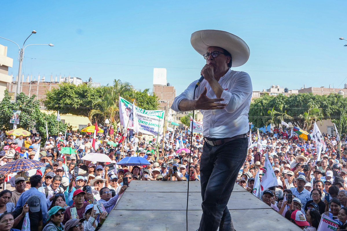 Roberto Sánchez Palomino tweet media