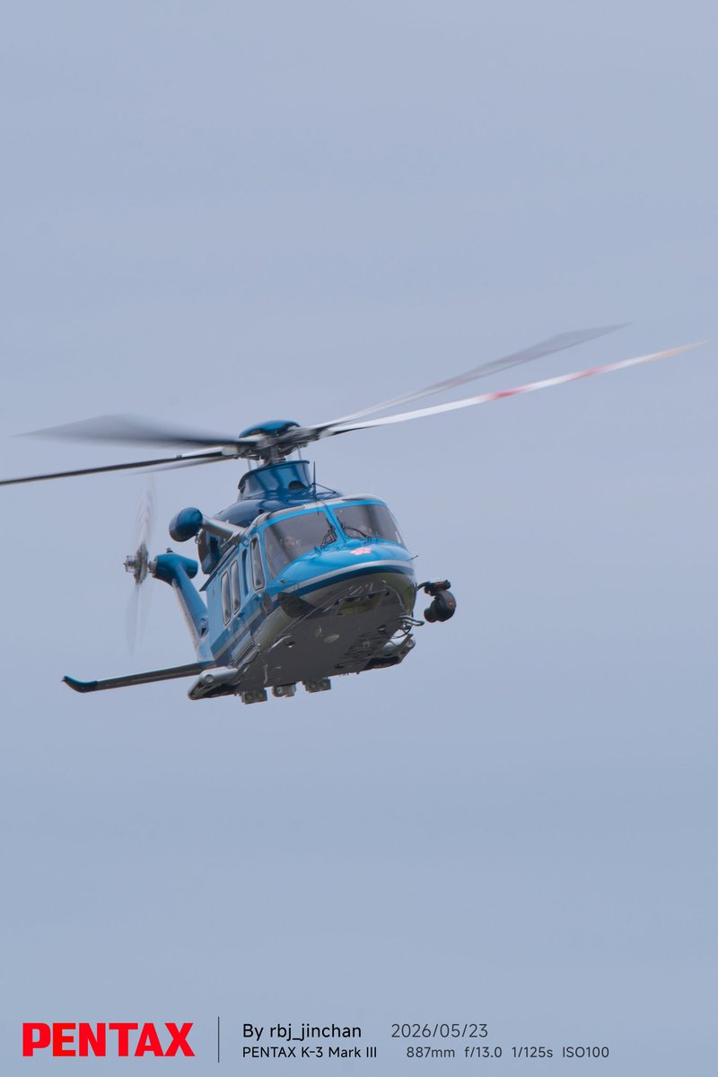 JinRbj's tweet photo. おはようございます
昨日の県警ヘリをもう少し
エアウルフのようで格好良かった
#pentaxk3mkⅲ
#pentax_dfa150450
#withSILKYPIX
#静浜基地航空祭2026
#静岡県警 https://t.co/FbJe4c55f6