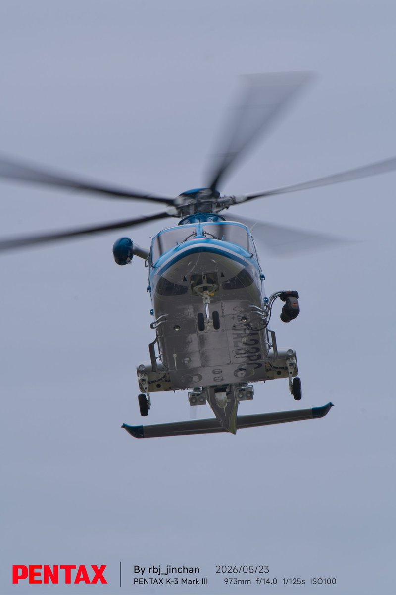 JinRbj's tweet photo. おはようございます
昨日の県警ヘリをもう少し
エアウルフのようで格好良かった
#pentaxk3mkⅲ
#pentax_dfa150450
#withSILKYPIX
#静浜基地航空祭2026
#静岡県警 https://t.co/FbJe4c55f6