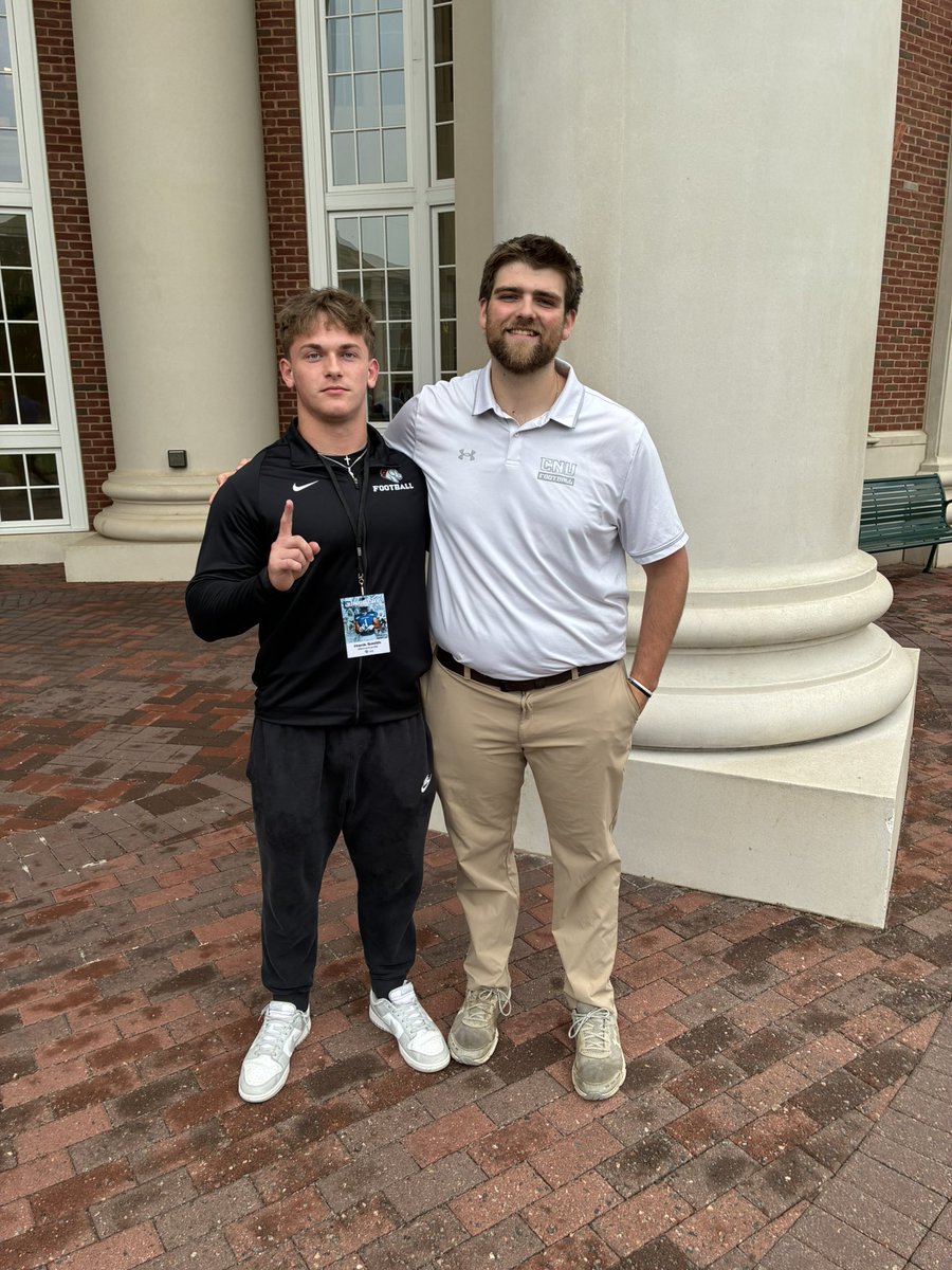 hanksmith2027's tweet photo. Thank you to @coachtaclark and the CNU coaching staff for inviting me to tour campus today!! Excited to get back for a game day visit! @mvillehighfb @VilleAthletics @Ty_stevens65 @JamilMetts @PrepRedzoneVA @coachpcrowley https://t.co/BjqIuitbvR
