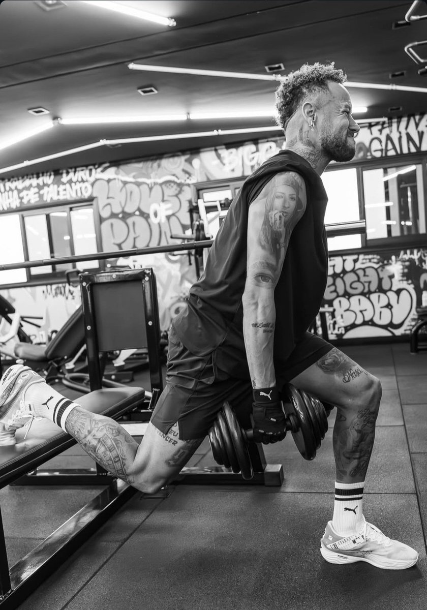 REALVIRAL123's tweet photo. 🚨 Neymar se prepara para dar un buen rendimiento en el mundial 2026. 
Sigue estando a la altura??? https://t.co/pp8dl7HtEs