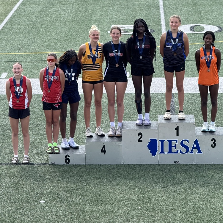 RedskinsAD's tweet photo. Congratulations to Avery Florey who ties for 4th place and earns medal honors in the High Jump today at the IESA State Track Meet! Avery jumped 1.45m (4-9.00)! Way to go, Avery! #OneTribe https://t.co/tkfBqtfr45
