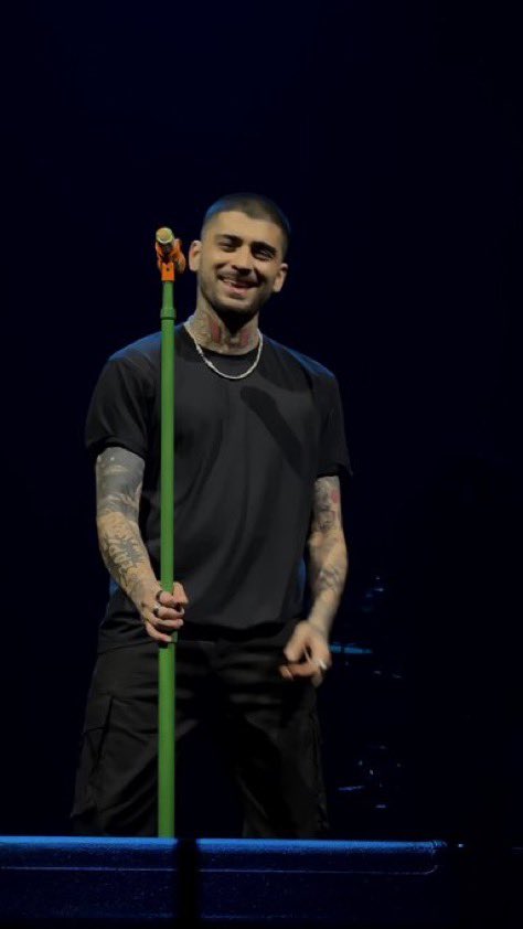 OT5DTour's tweet photo. Zayn looking so happy tonight!

via @hadassahhh 

#ZaynAtTheO2 #KONNAKOLLondon #KONNAKOLTour

23/05/2026 https://t.co/z8PTTcd8dS