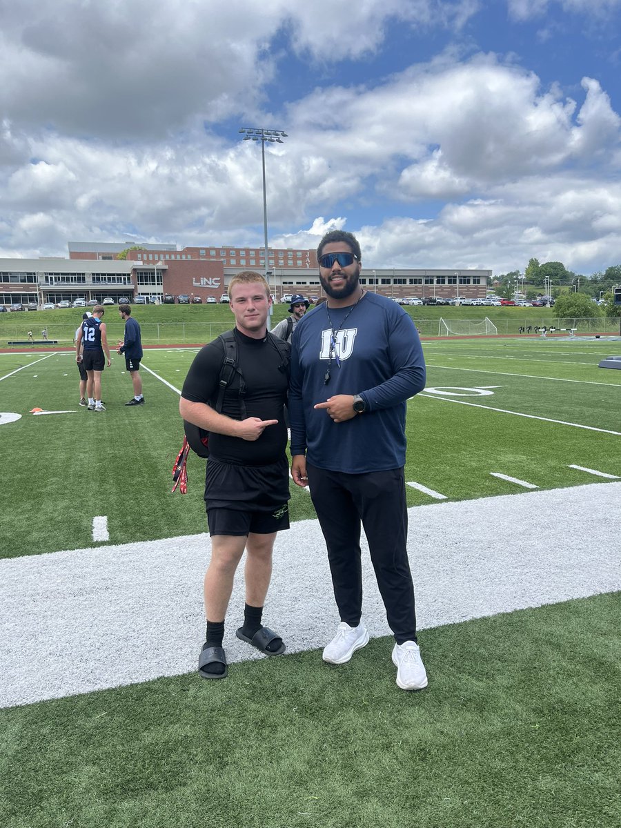 Kevin59Rose's tweet photo. Had an amazing camp with @LUMO_FB today. Can’t wait to get back down to Jeff City!@ice85berg @CoachDeGrate_ @VoughtIntl @CoachM_Harper @FHNFootball @erickawebster @tjball2time @CoachGoodsell https://t.co/UeBtHsZrBc