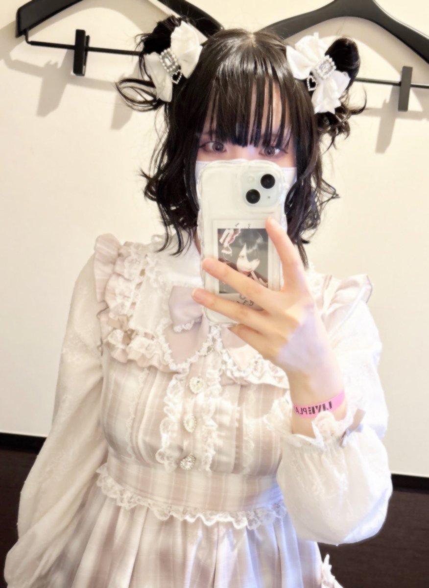 おみず tweet media