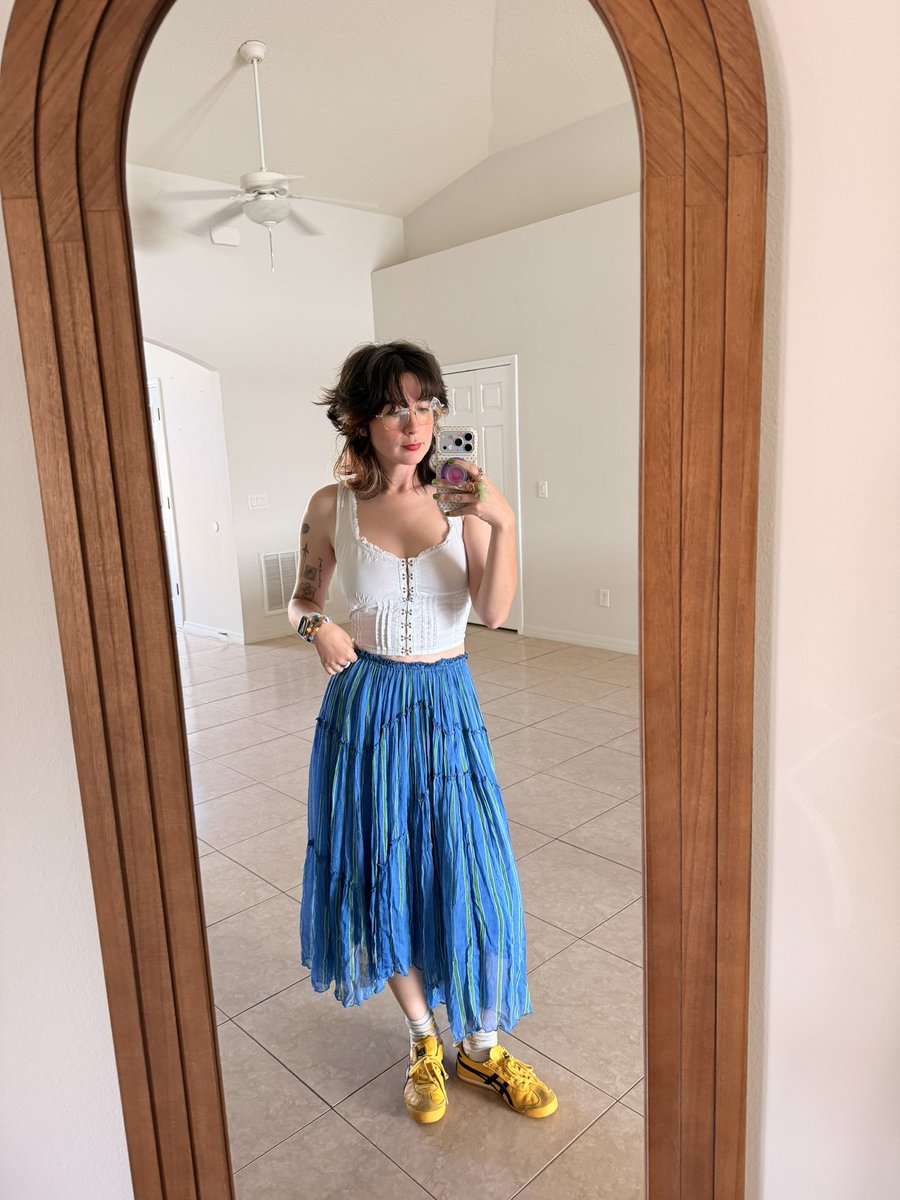 marg000's tweet photo. medieval times fit check 🤪🤪 https://t.co/RbWL48UZVj