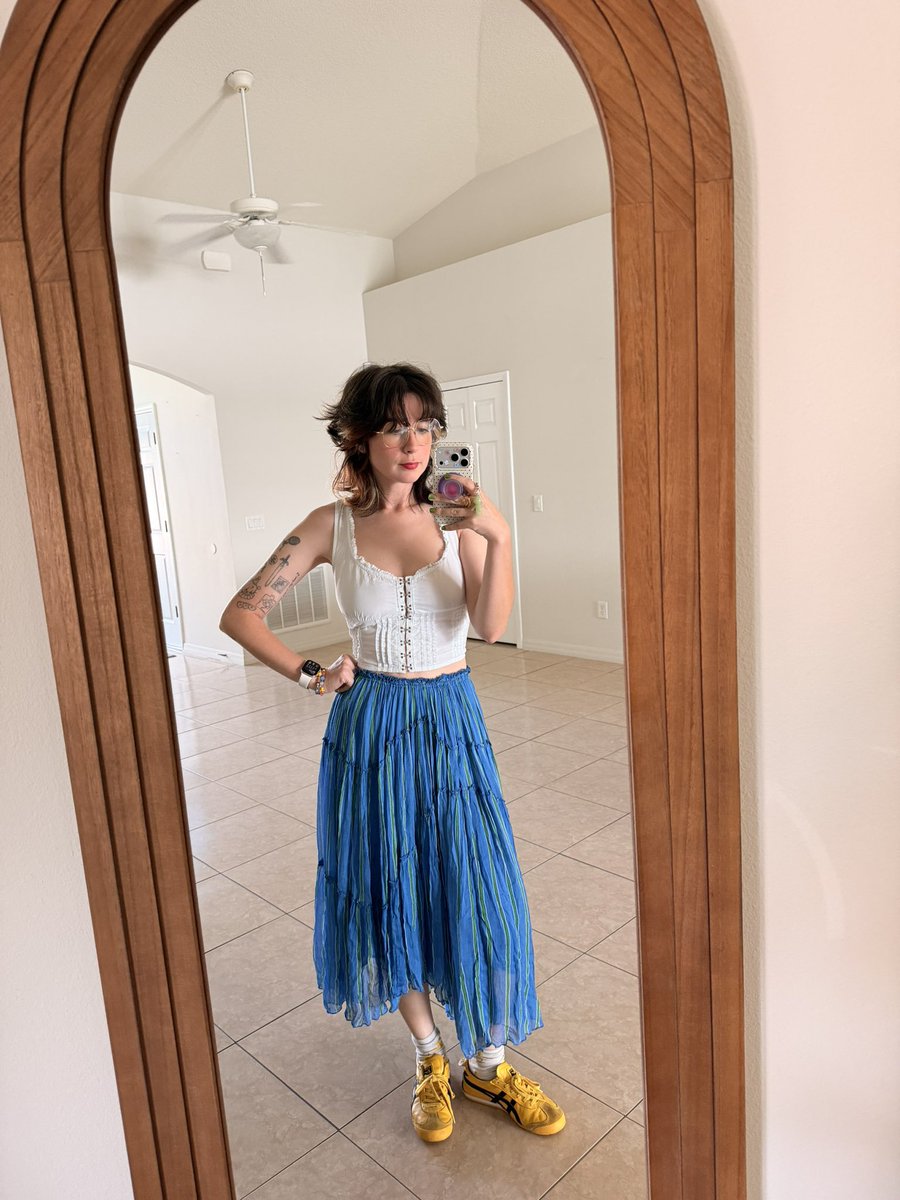 marg000's tweet photo. medieval times fit check 🤪🤪 https://t.co/RbWL48UZVj