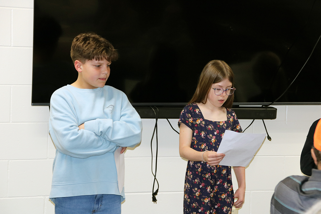 CourierSentinel's tweet photo. On behalf of the Cornell Elementary Student Council, Aiden Modl (left) and Meadow Kobliska reported, April 27, to the board of education, what they’ve been up to and what they have planned for the short remainder of the year.
https://t.co/6v8YSu9N8K https://t.co/pGVwSlFTVV