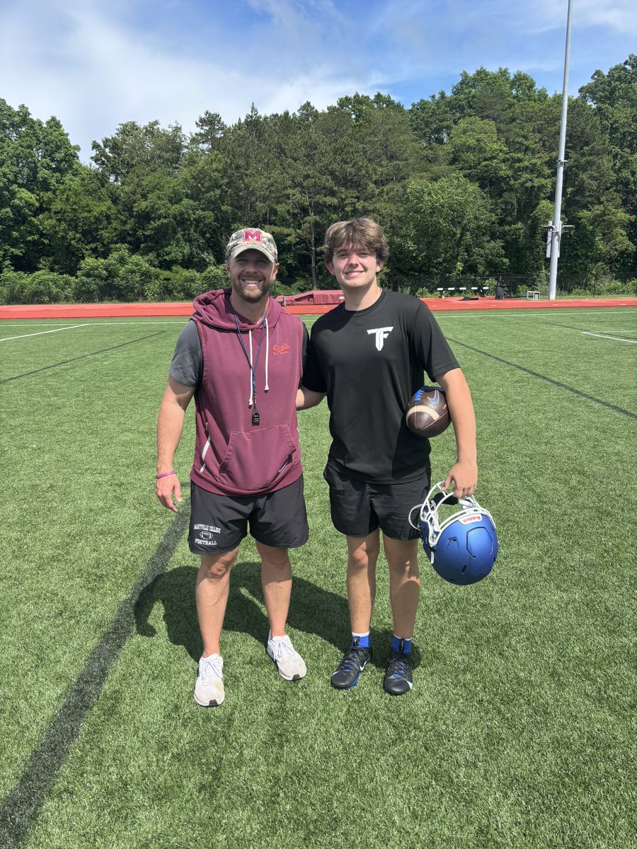 ethan_utley12's tweet photo. Had a great camp at @MCScotsFootball! Thank you @QBCoachFox for coaching me today! 

@BeeBo_Warren @KarnsBeaversFB @DeFurLuke @Coach_LAtwell @QbCoachJonah @sompayracJ_10 @BuckFitz https://t.co/0Wxc8mZk10