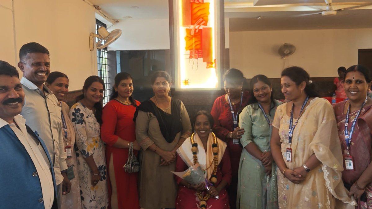 nachroi_john's tweet photo. ನೂತನ ರಾಷ್ಟ್ರೀಯ ಹಾಗೂ ಕರ್ನಾಟಕ ರಾಜ್ಯ ಮಹಿಳಾ ಅಧ್ಯಕ್ಷೆಯಾಗಿ ಆಯ್ಕೆಯಾಗಿರುವ ಶ್ರೀಮತಿ ಅನು ಎಂ.ಎಸ್ ರವರಿಗೆ ತುಮಕೂರು ಜಿಲ್ಲೆಯ ಮಹಿಳಾ ತಂಡ ಗೌರವಿಸಿ, ಸನ್ಮಾನ ಮಾಡಿ ಸಂಸ್ಥೆಗೆ ಹೃತ್ಪೂರ್ವಕ ಸ್ವಾಗತ ಕೋರಲಾಗಿದೆ. https://t.co/vfGWhUNx1O
