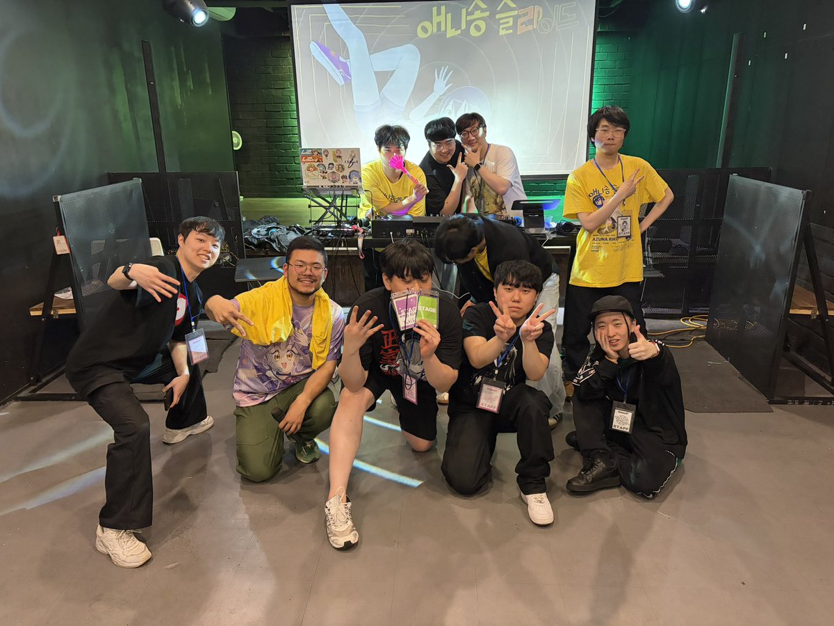 애니송 슬라이드 tweet media